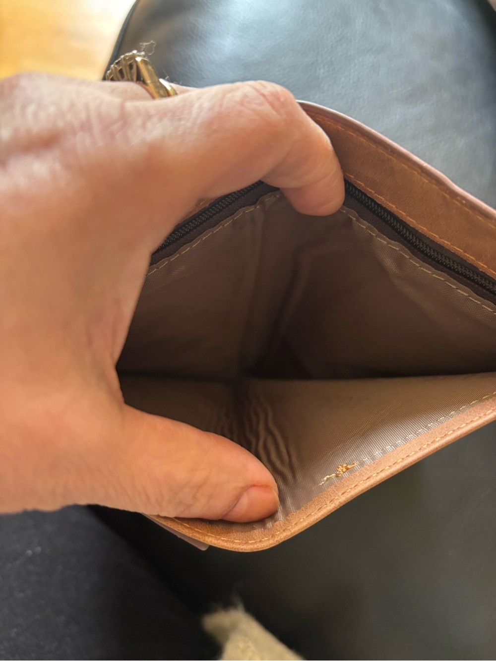 Kangaroo Australia Tan super soft faux suede Wallet. - Picture 4 of 9